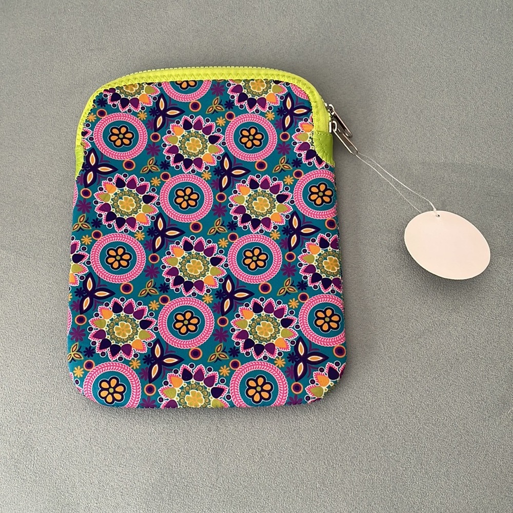 Paisley tablet case